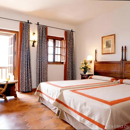 De 4* Tortosa