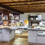 Hotel De 4*